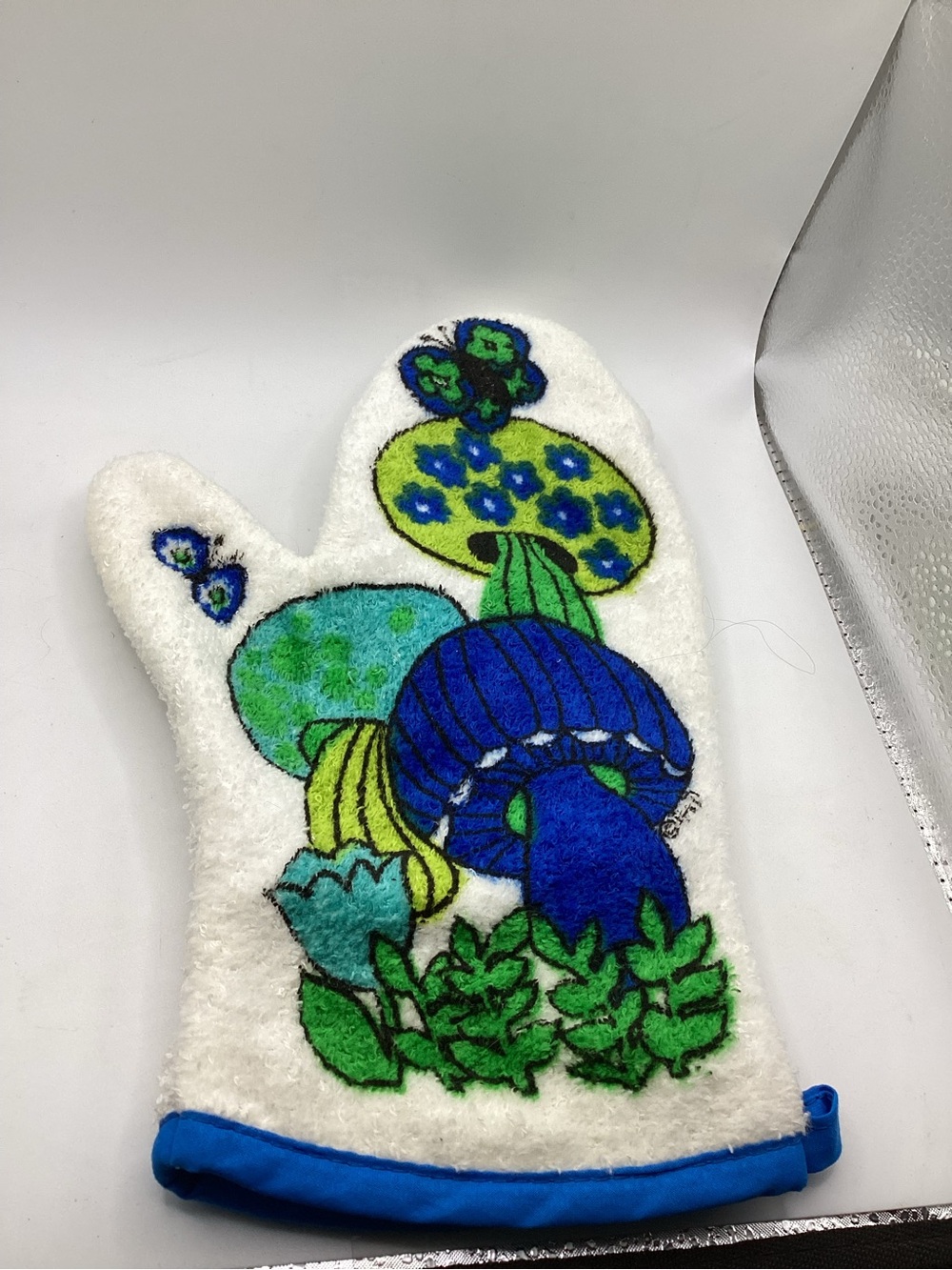 Merry Mushroom Blue Green Terrycloth Oven Mitt 1970s